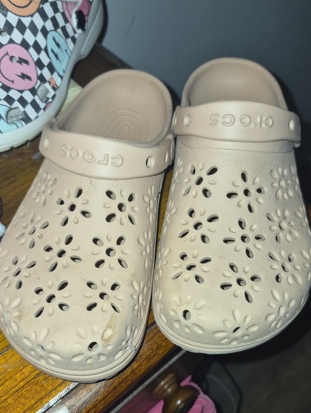 CROCS Classic Floral Clog Size 9 Like New